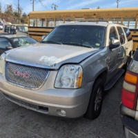 On snap, a 2007 Yukon Denali XL with a TITLE! - $2,950.00